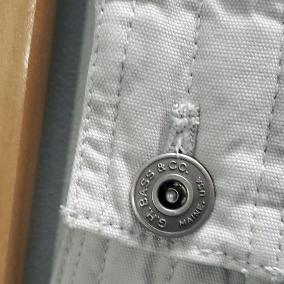 G.H. Bass & Co. Men's Flat Front Shorts - Light Gray - Picture 5 of 12